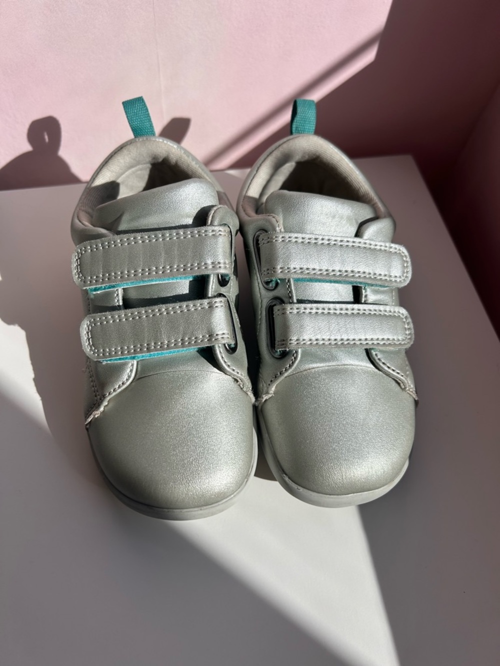Ten Little Everyday Original Sneaker, Moondust Silver, old size 10.5 (new Sz 10)